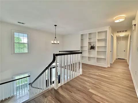 Entry Way - 102 Buckingham Ct, Easley, SC 29640 photo 4 of 5