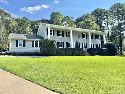 Exterior - 102 Buckingham Ct, Easley, SC 29640 photo 2 of 14