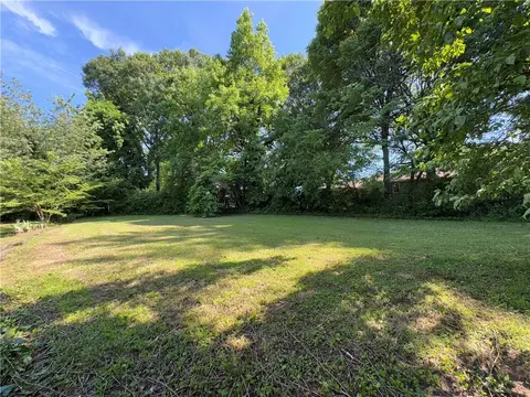 Exterior - 102 Buckingham Ct, Easley, SC 29640 photo 13 of 14