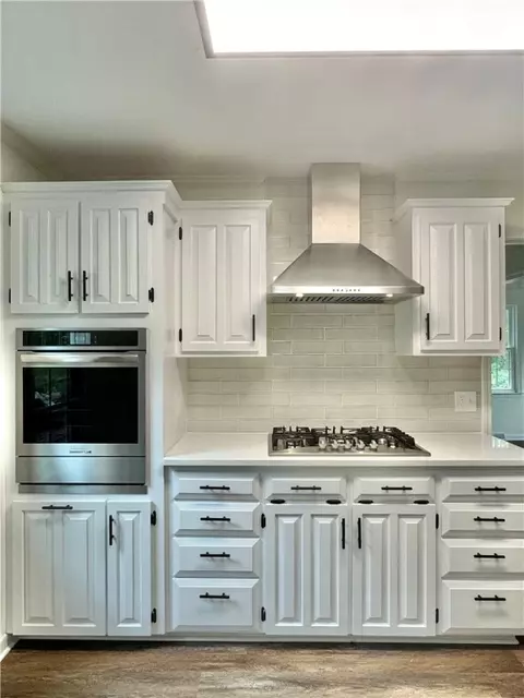 Kitchen - 102 Buckingham Ct, Easley, SC 29640 photo 3 of 6