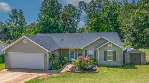 10 Sunset Mountain Ct, Travelers Rest, SC 29690