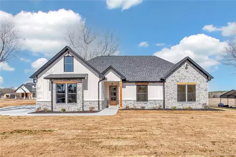 109 Old Fork School Rd, Townville, SC 29689