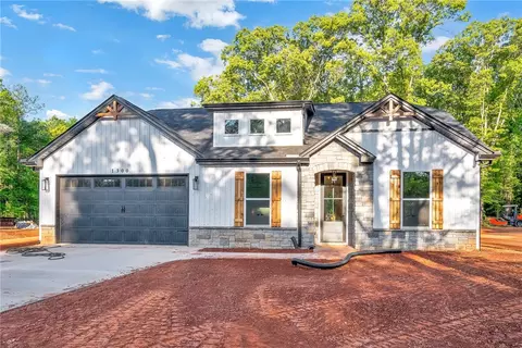 104 Hart Rd, Anderson, SC 29621