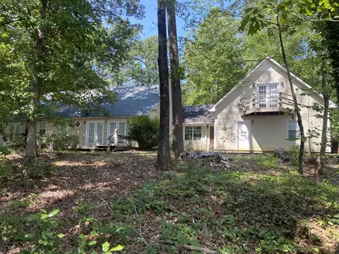621 Chase Lndg, Martin, GA 30557