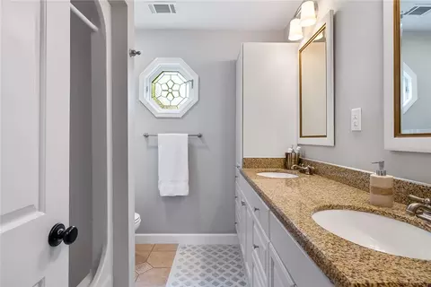 Bath - 122 Downs Blvd, Clemson, SC 29631 photo 2 of 4