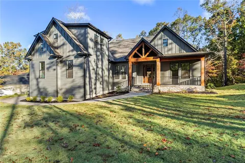 3105 Chatham Dr, Seneca, SC 29678