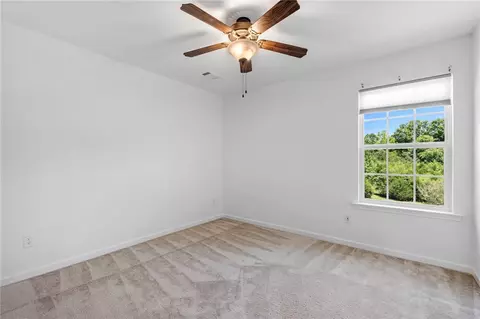 Bedroom - 955 Bramlett Rd, Laurens, SC 29360 photo 5 of 6