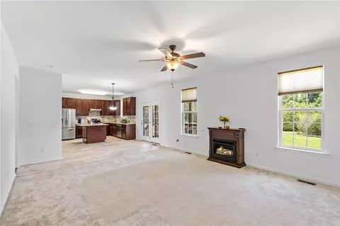 Living - 955 Bramlett Rd, Laurens, SC 29360 photo 3 of 3