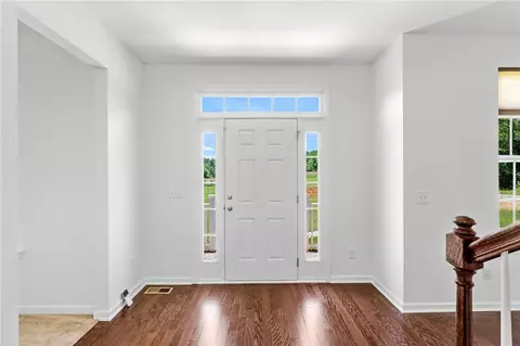 Entry Way - 955 Bramlett Rd, Laurens, SC 29360 photo 1 of 5