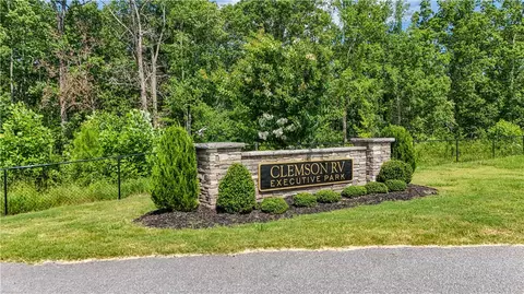 150 Dalton Dr #371, Pendleton, SC 29670 photo 1