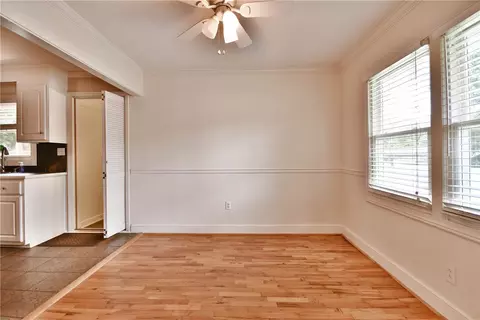Living - 107 Townsend Dr, Easley, SC 29640 photo 5 of 5