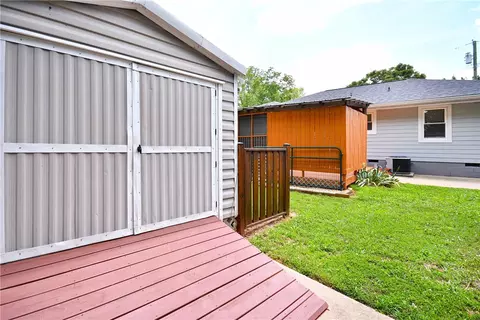 Exterior - 107 Townsend Dr, Easley, SC 29640 photo 6 of 7