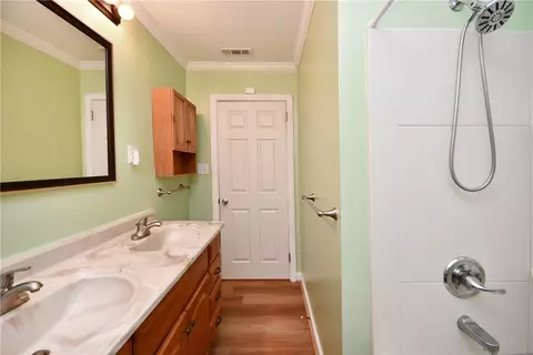 Bath - 107 Townsend Dr, Easley, SC 29640 photo 3 of 3