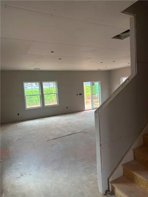 217 Brown Cir, Easley, SC 29642 photo 2