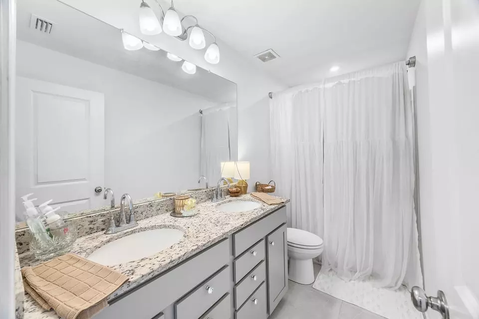 Bath - 113 Indigo Park Pl, Easley, SC 29642 photo 2 of 4