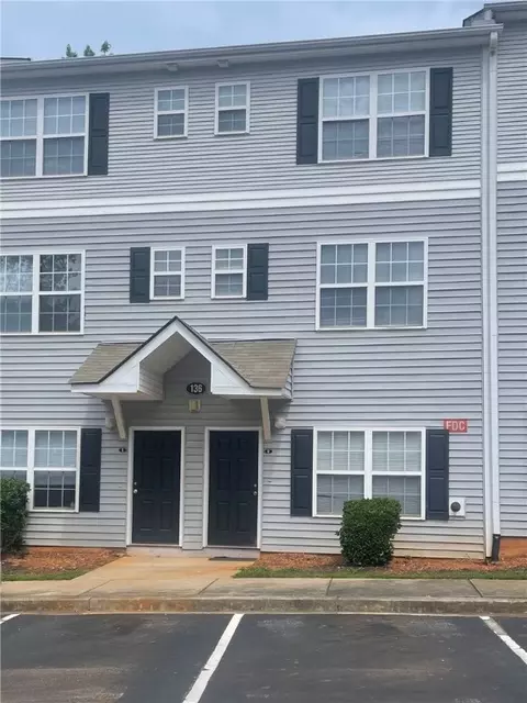 136 University Village Dr UNIT C, Central, SC 29630