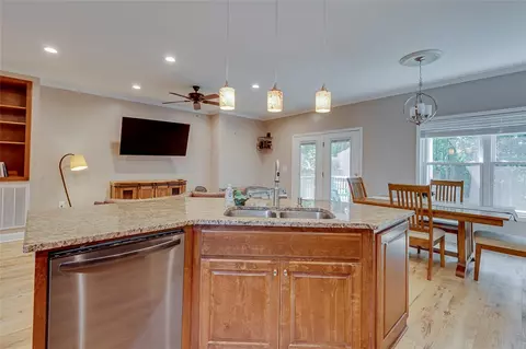 Kitchen - 5120 Sunset Rdg, Easley, SC 29642 photo 4 of 4