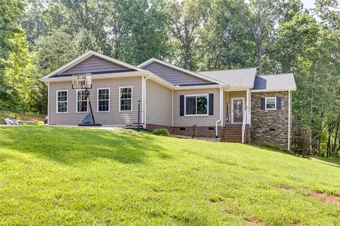 Exterior - 5120 Sunset Rdg, Easley, SC 29642 photo 3 of 9