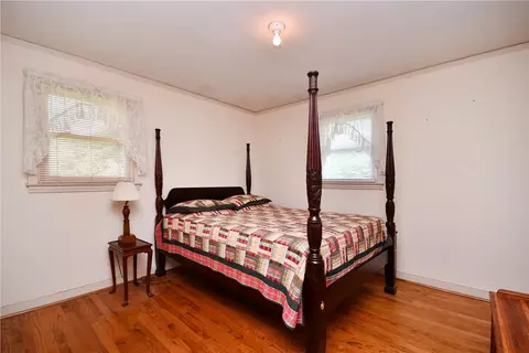 Bedroom - 204 Jasper St, Easley, SC 29640 photo 5 of 6
