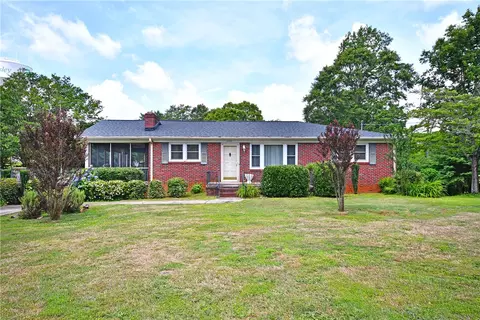 204 Jasper St, Easley, SC 29640