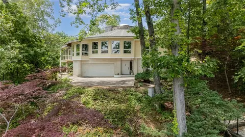 5015 Mount Vernon Dr, Seneca, SC 29672