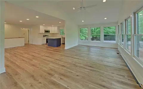 Living - 340 Currahee Trl, Toccoa, GA 30577 photo 6 of 7