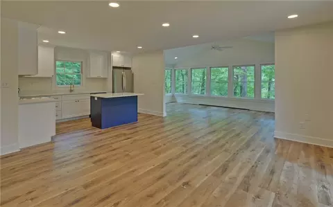 Living - 340 Currahee Trl, Toccoa, GA 30577 photo 3 of 7