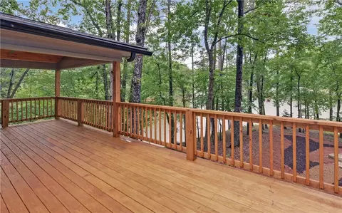 Exterior - 340 Currahee Trl, Toccoa, GA 30577 photo 3 of 5