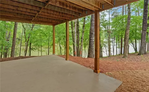Exterior - 340 Currahee Trl, Toccoa, GA 30577 photo 4 of 5