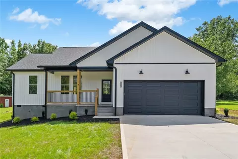 111 Meeks Dr, Belton, SC 29627
