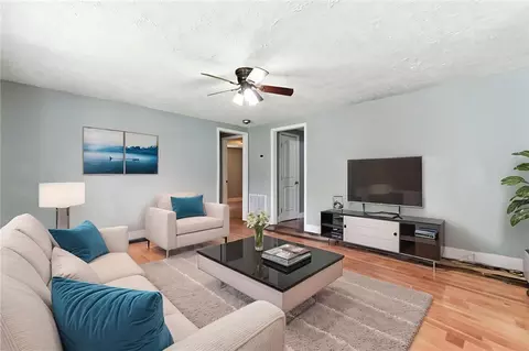 Living - 159 Rabbit Rd, Pickens, SC 29671 photo 1 of 3
