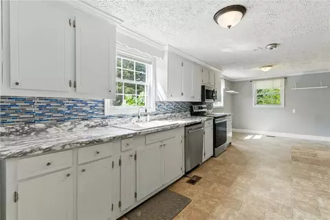 Kitchen - 159 Rabbit Rd, Pickens, SC 29671 photo 1 of 1