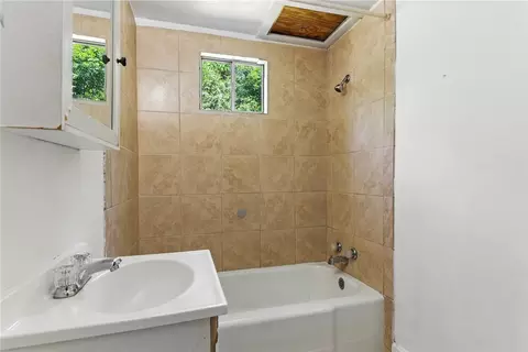 Bath - 159 Rabbit Rd, Pickens, SC 29671 photo 2 of 2