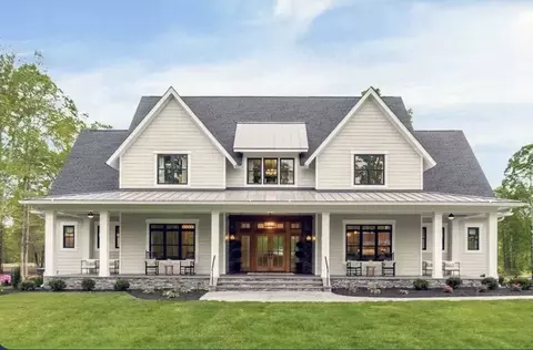 111 Poplar Ct, Clemson, SC 29631