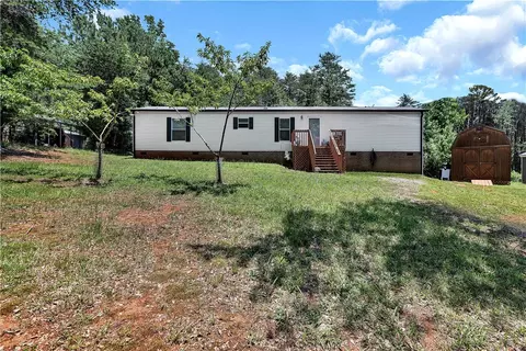 317 Gambrell Rd, Townville, SC 29689