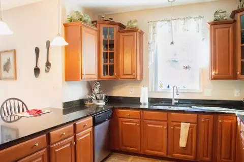 Kitchen - 121 Hugo Dr, Pendleton, SC 29670 photo 2 of 4