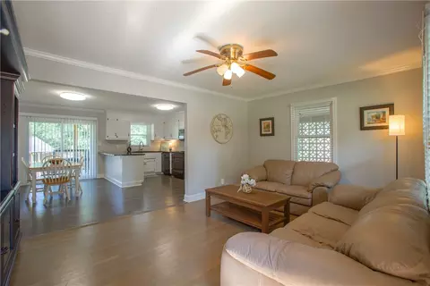 Living - 214 Cedar Cir, Easley, SC 29642 photo 1 of 3