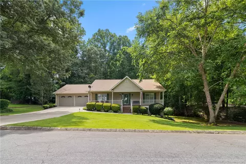 15067 Beacon Ridge Dr, Seneca, SC 29678