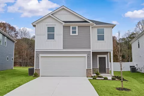 635 Cozy Bluff Rd, Spartanburg, SC 29301