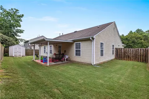 243 Rivers Edge Dr, Easley, SC 29642 photo 3