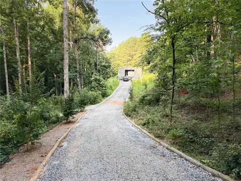 612 James Adams Rd, Seneca, SC 29678