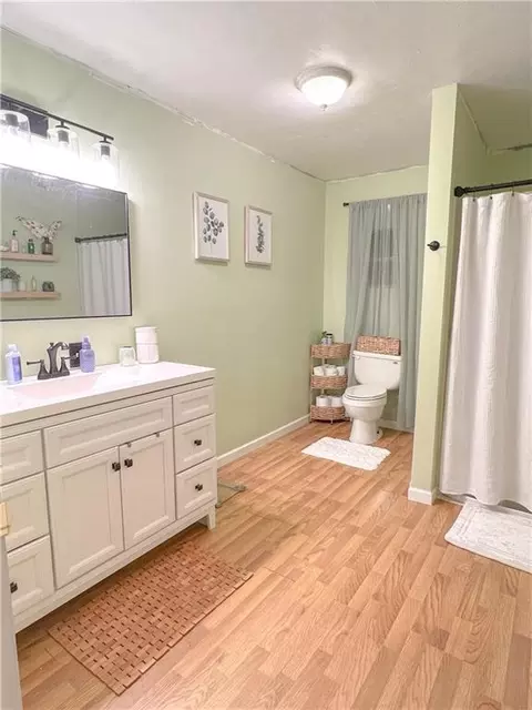 Bath - 3 Baptist St, Pelzer, SC 29669 photo 1 of 3