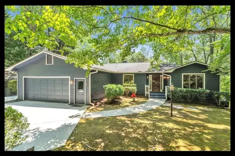 4 Slack Tide Ct, Salem, SC 29676