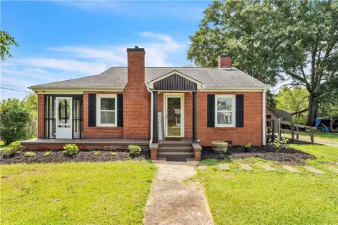 111 Riley St, Westminster, SC 29693