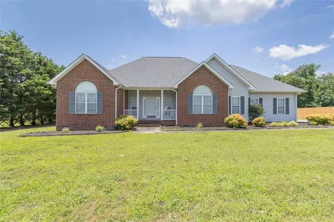 310 Smithfield Dr, Anderson, SC 29621