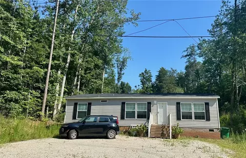 239 Shannandoah Dr, Westminster, SC 29693