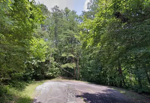 829 Hunters Run Trl, Westminster, SC 29693