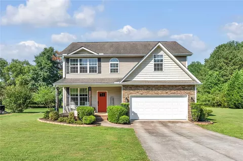 221 Saddlebrook Ave, Pickens, SC 29671
