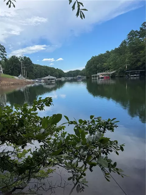 216 Harbor Point Rd, Seneca, SC 29672 photo 4