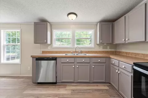 112 Powell Ct, Westminster, SC 29693 photo 8